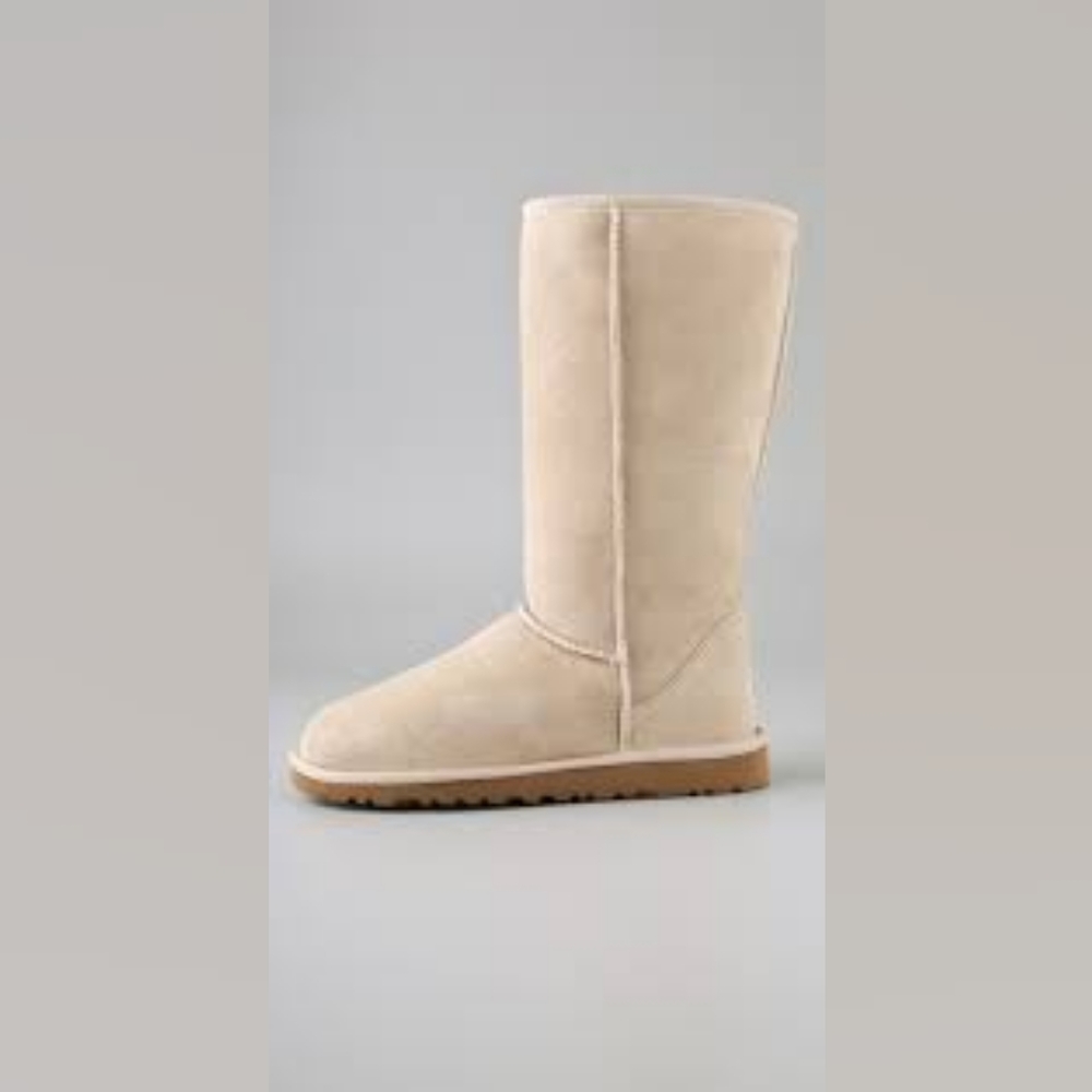 Ugg boots Classic tall in Sand